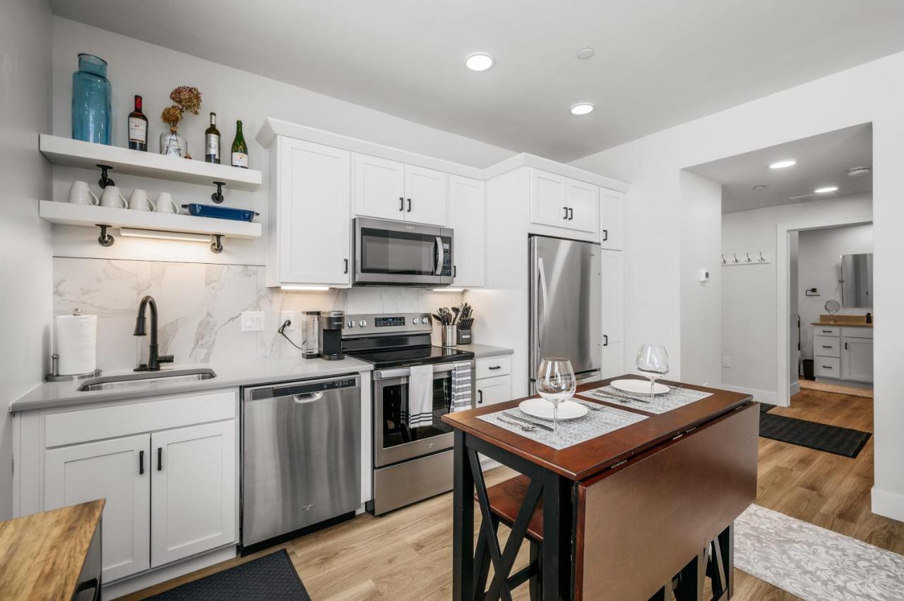 טראוורס סיטי Cypress Parkside Condo מראה חיצוני תמונה