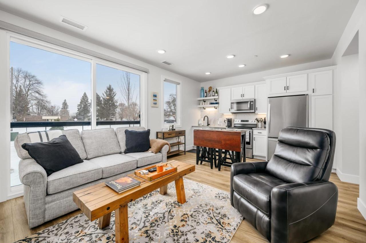 טראוורס סיטי Cypress Parkside Condo מראה חיצוני תמונה